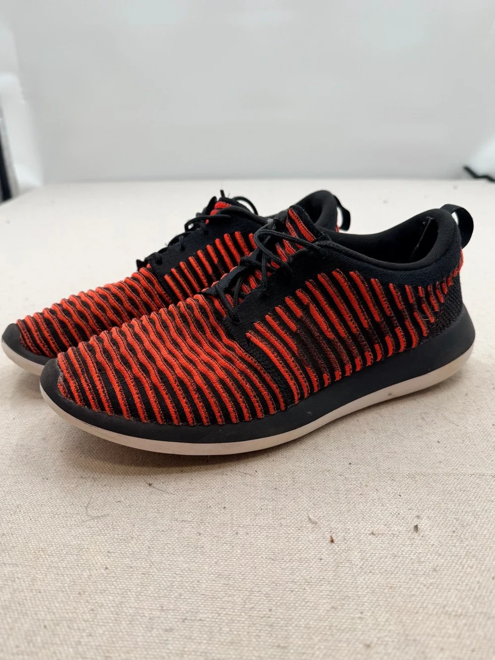 The Nike Roshe Two Flyknit Sneaker- 10